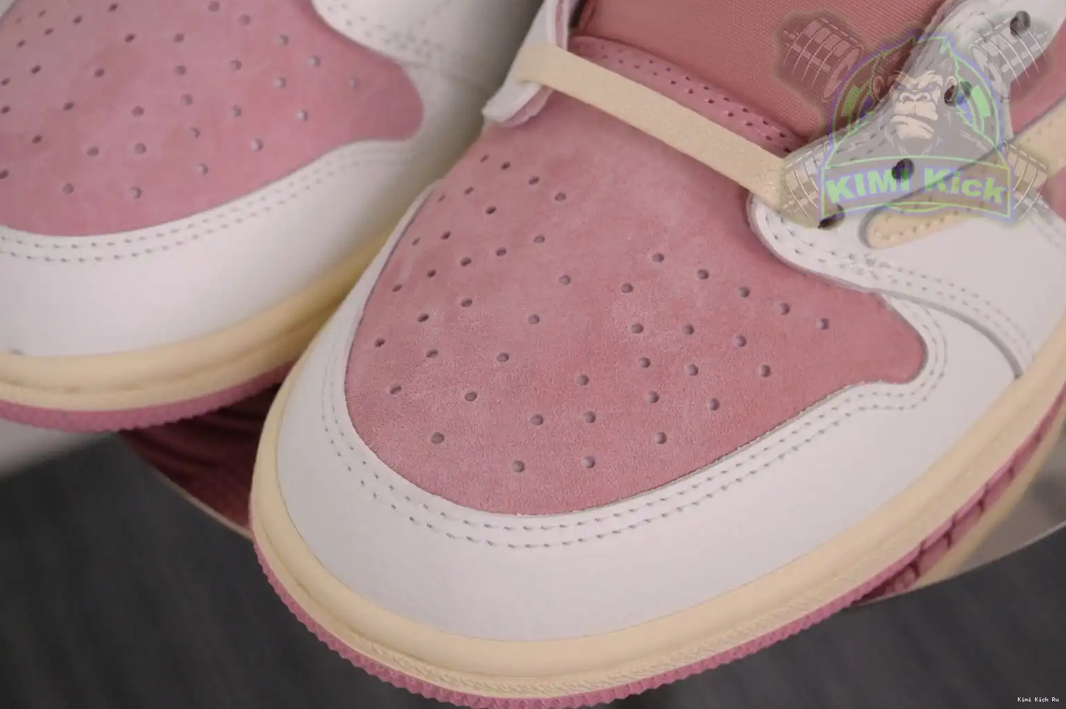 Kimikick Jordan Jordan Air 1Low Travis Scottx 0619